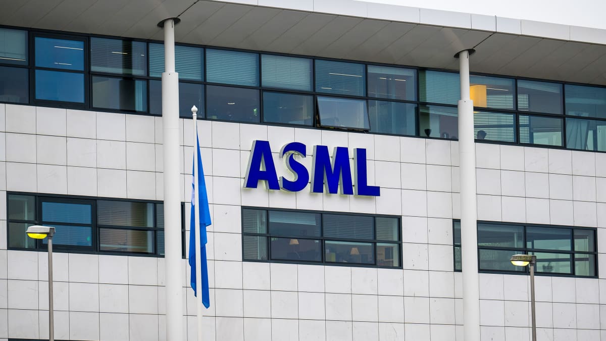 AI投资推高设备需求，ASML预警2027、2028年产能可能跟不上