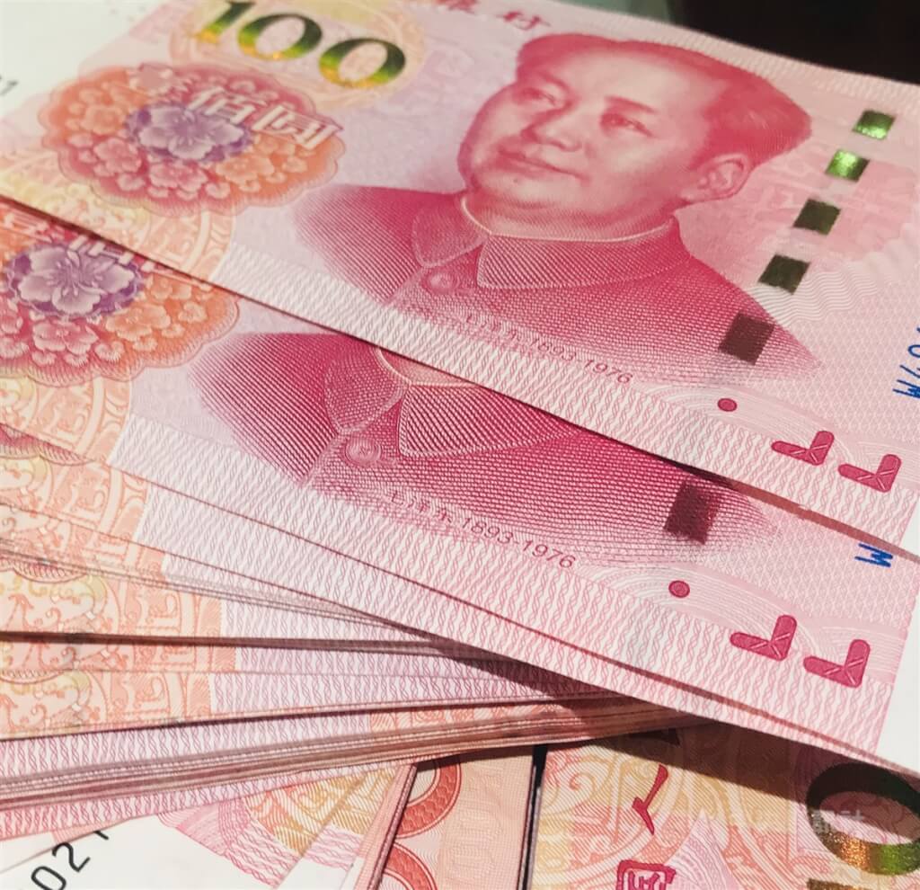 中国靠续贷撑住亏损工厂，把销售压力推向海外