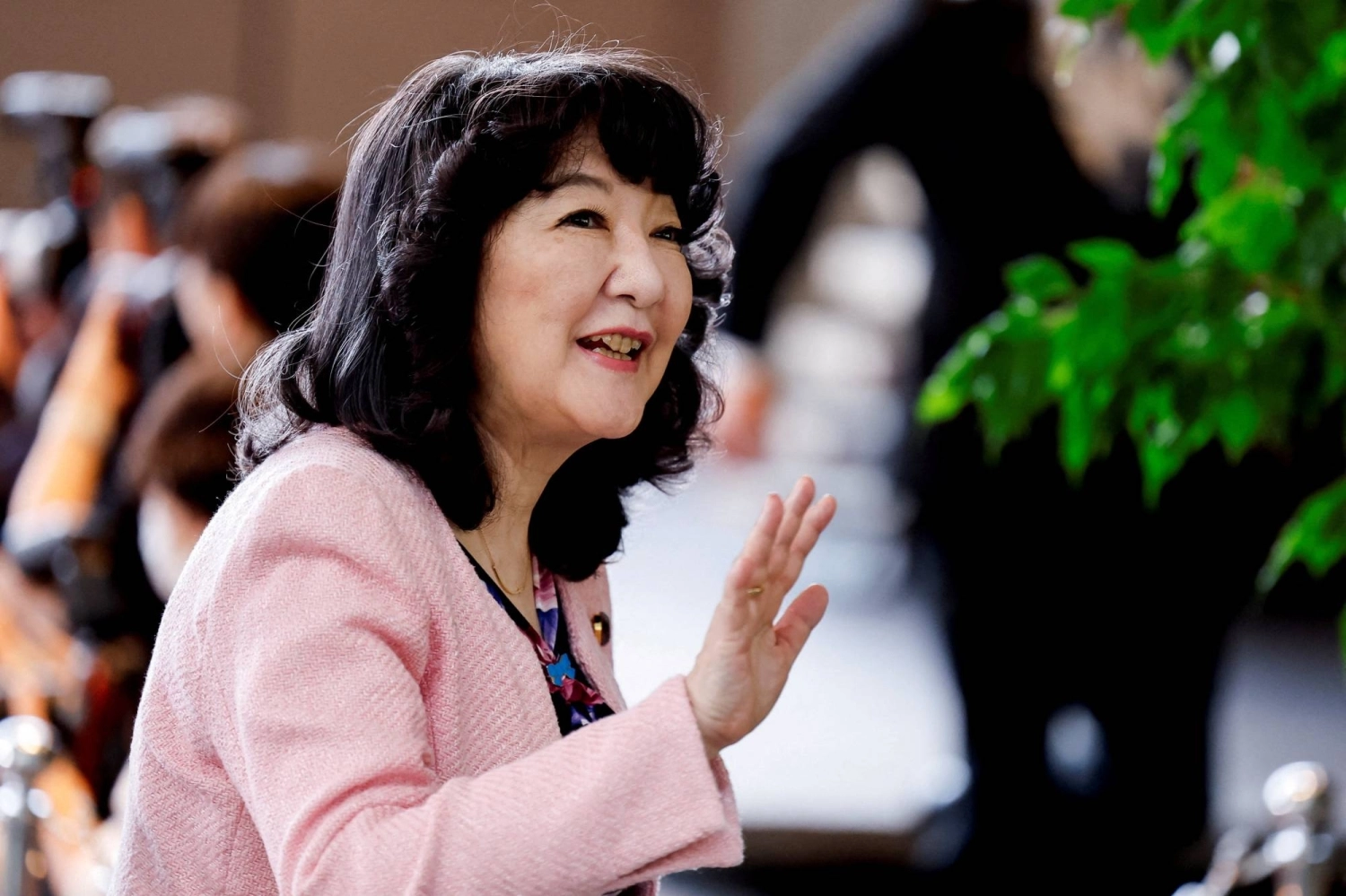 日美联手托住日元，美国把财政与加息压力推向东京