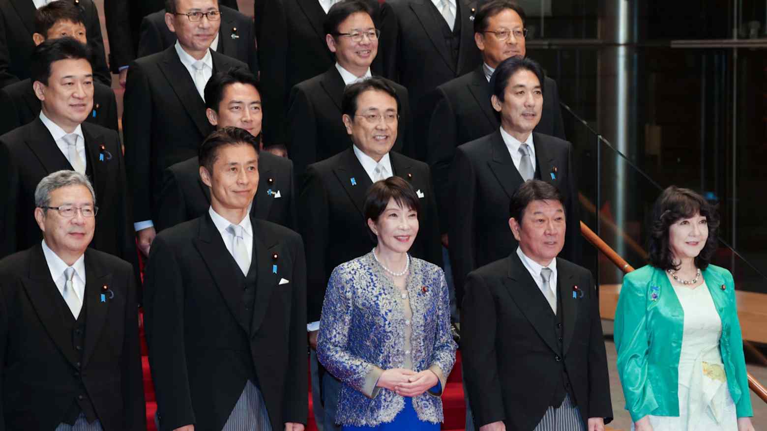 高市改组守住62%支持率，新班底却未获同等信任