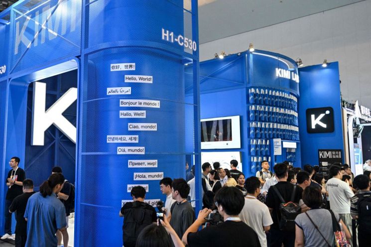 中国AI吹得震天响,掀开外壳都是美国技术