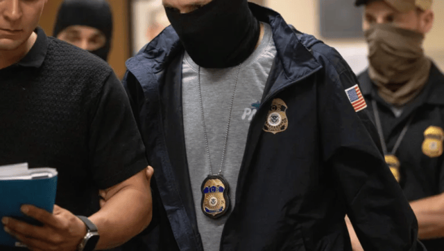 无犯罪记录者即使已获最终驱逐令也暂不抓?美国移民执法口头指导随后被纠正