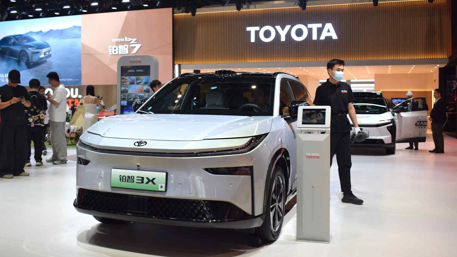 丰田2025年宣布在上海开发雷克萨斯电动车，日本供应商不能再靠老关系锁定订单