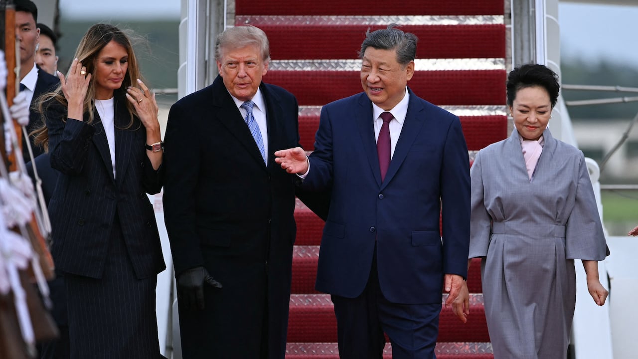 特朗普习近平白宫大秀：两个人都演赢了，协议在哪儿？