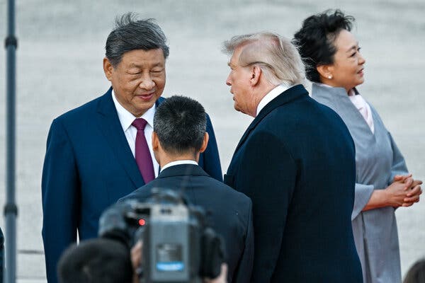 美国驻华大使透露,特朗普曾问习近平买不买武器