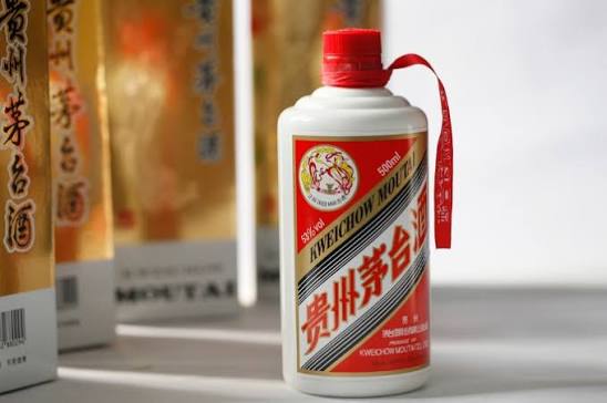 宴饮需求与囤酒热退潮，茅台直销猛增难止利润下滑
