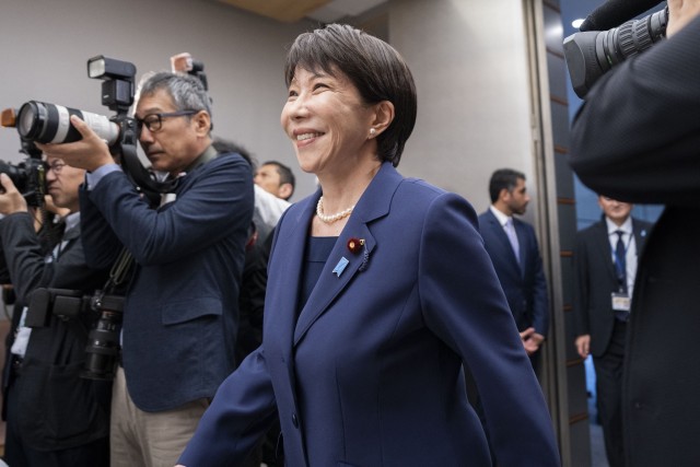 北京对日施压，高市愿对话但不放弃安全立场